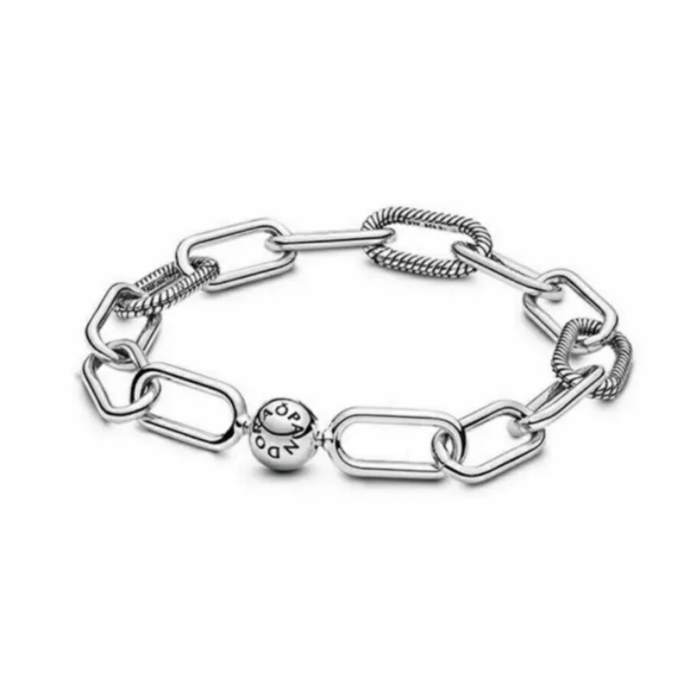 Pandora Me Chunky link bracelet.